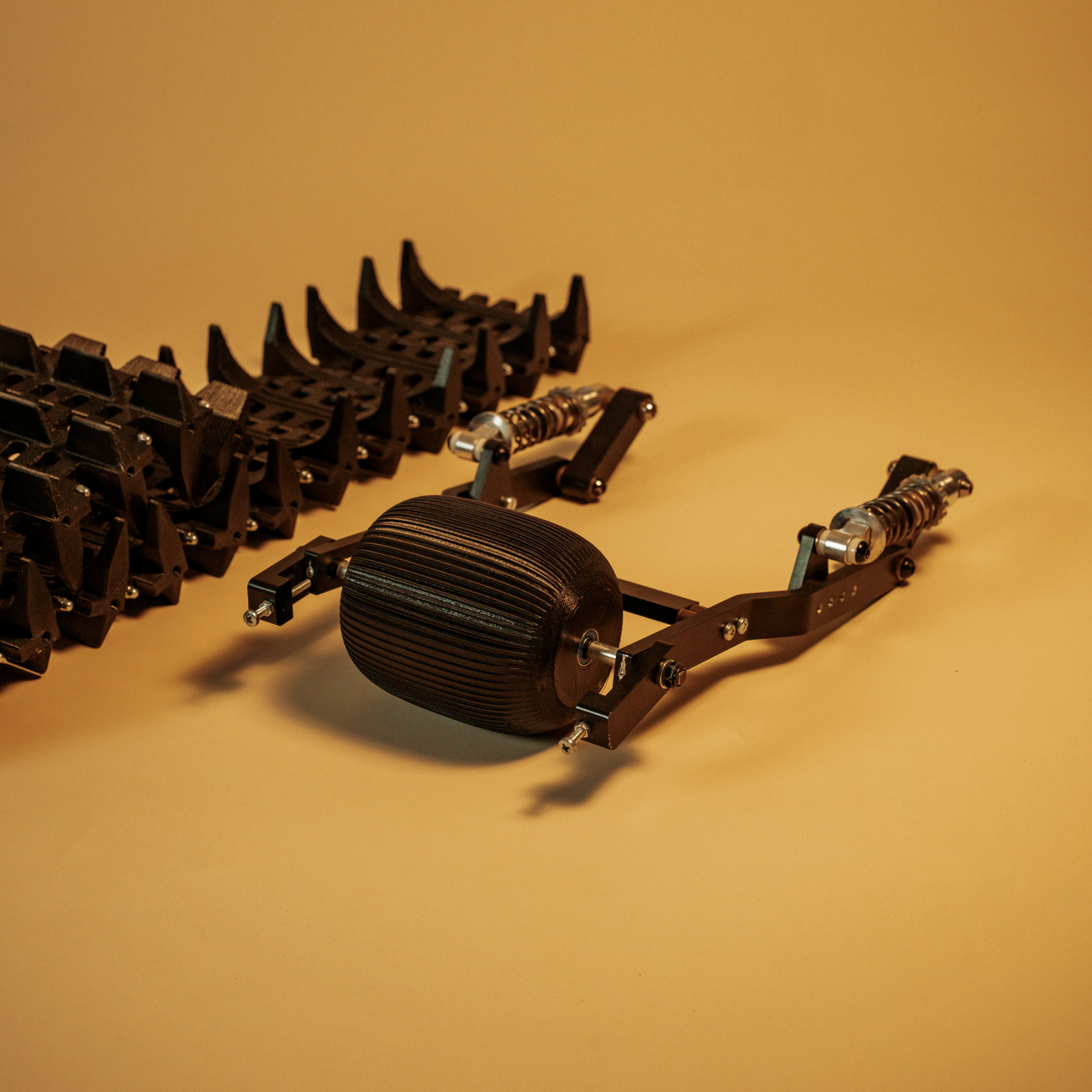 suspension chenilles sable neige e-board Sternboard amortisseurs planche électrique hiver