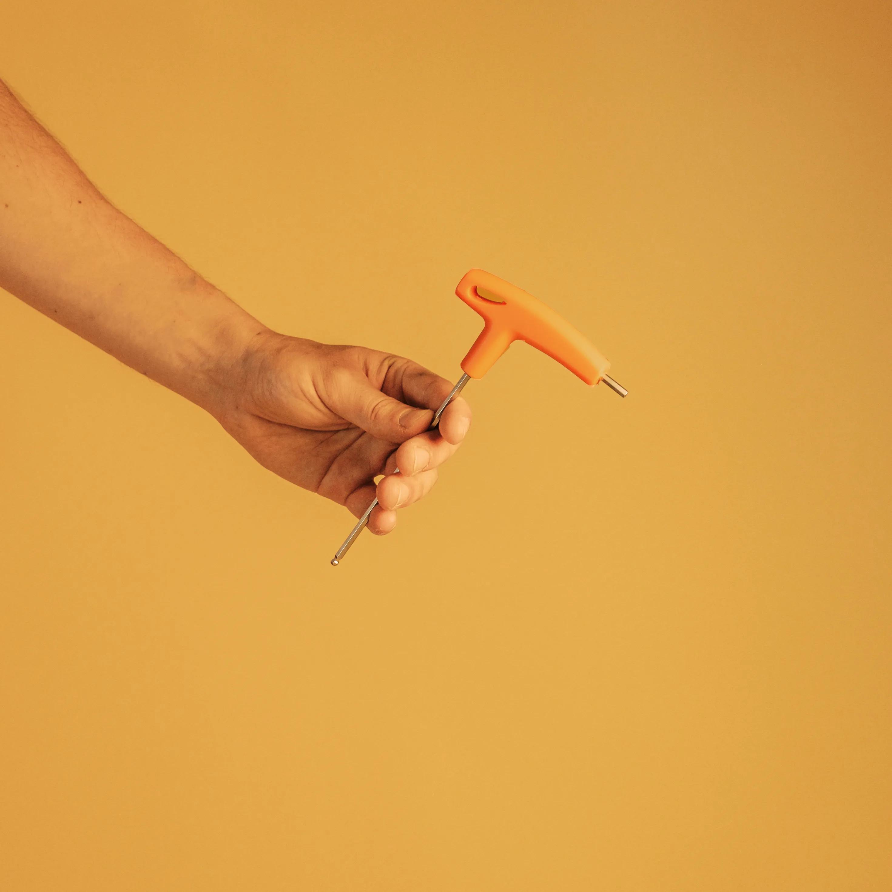 clé maintenance e-skate Sternboard ergonomie utilisation skate électrique hexagonal