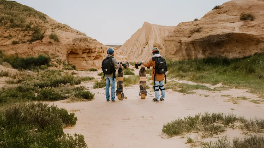 Dune longboard électrique Sternboard van lifers sable desert nomade