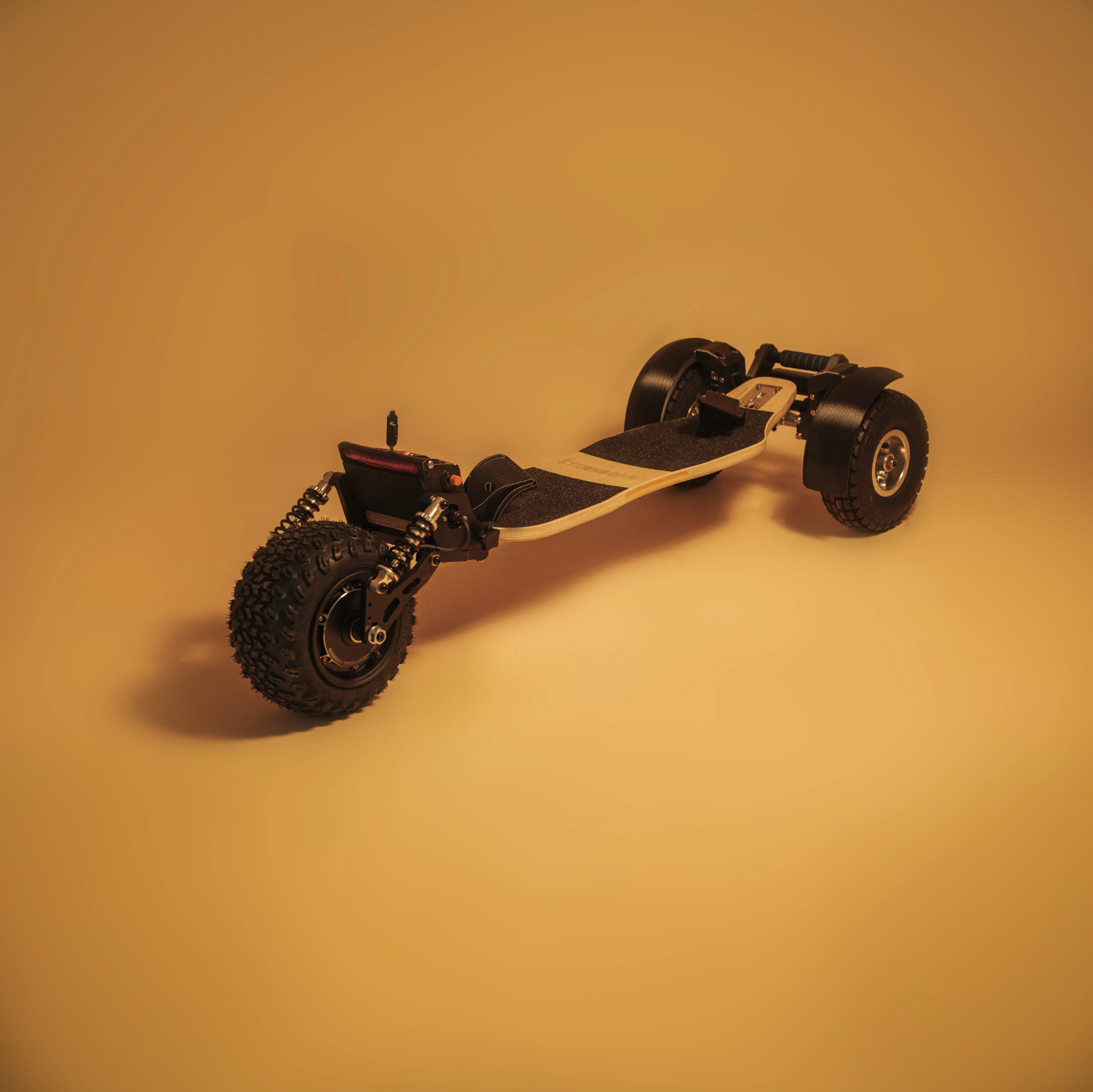 construction étanche skateboard électrique Sternboard e-skate innovation française